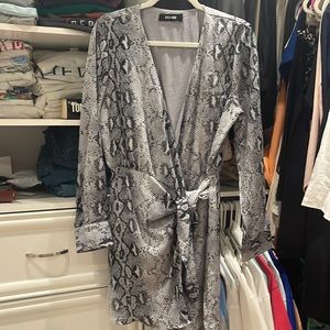 dobe wrap dress